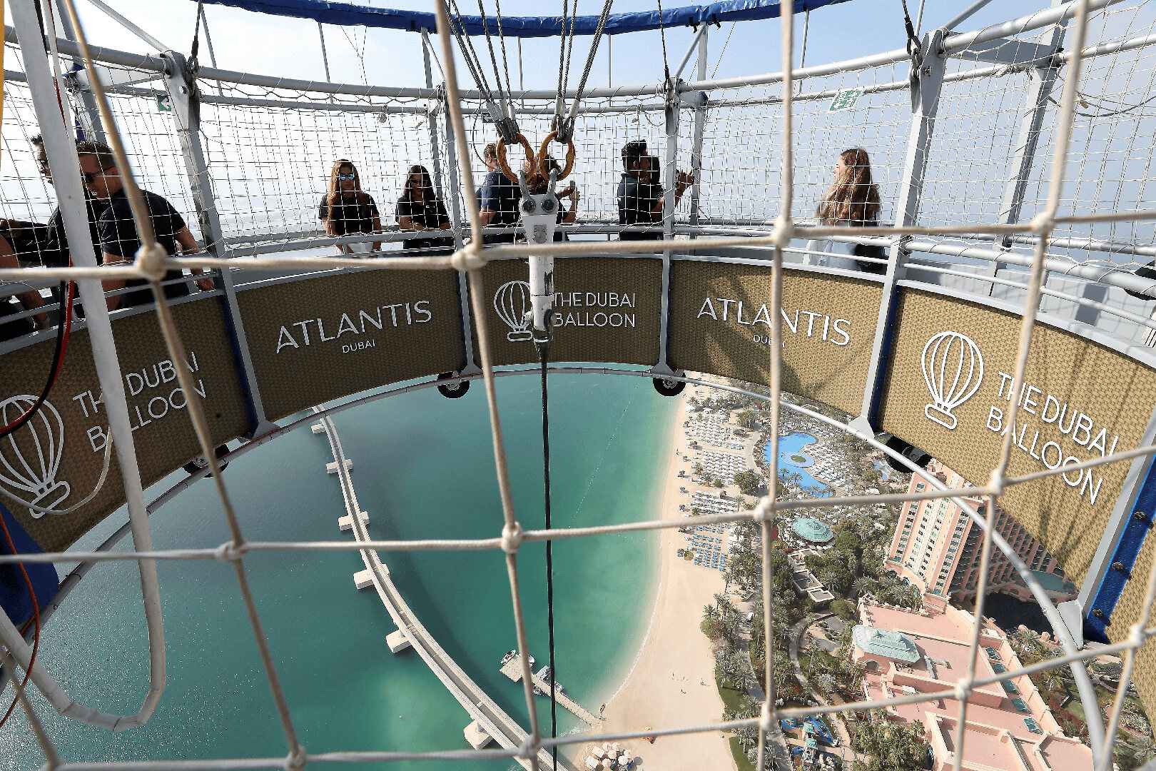 Dubai Balloon (1)