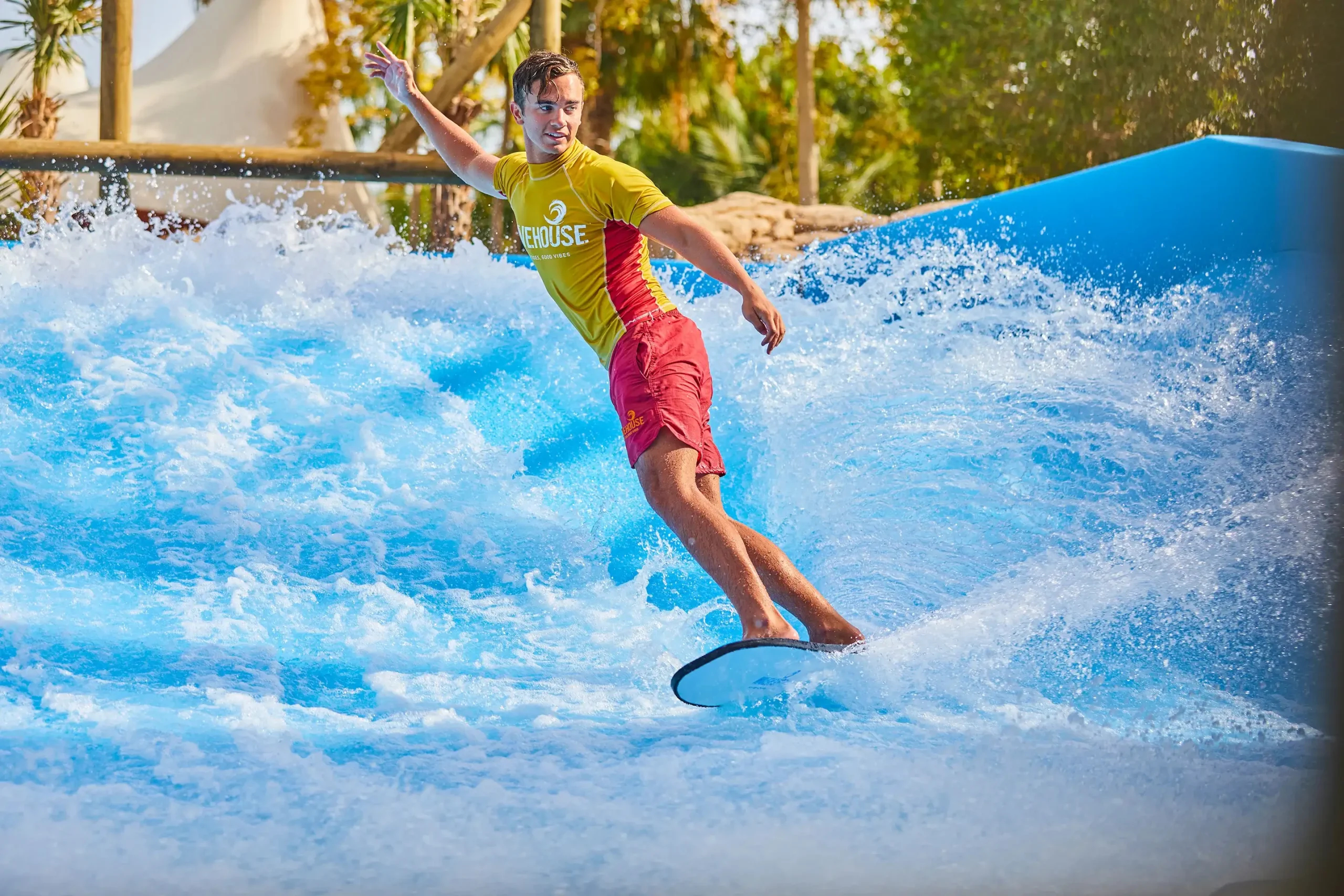 aquaventure-waterpark-party finder farsi (18)