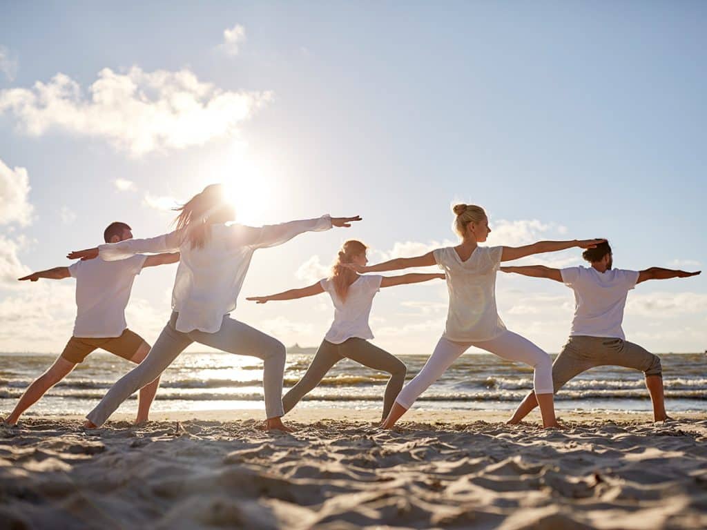 Give Pilates on the beach