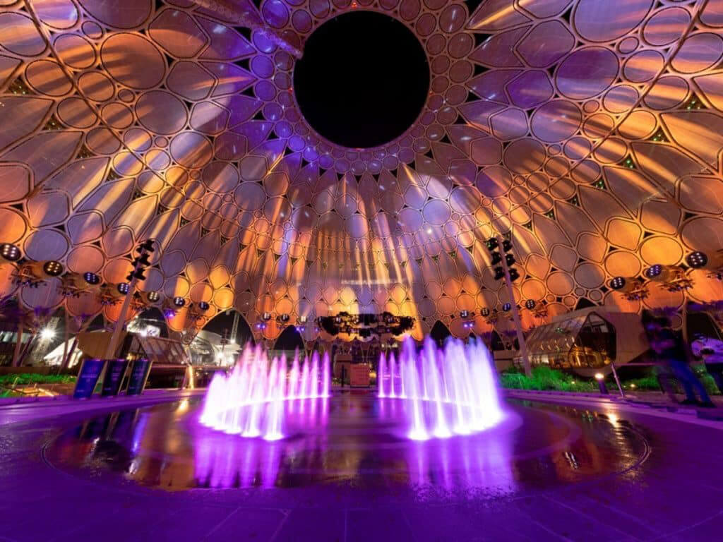 تماشای-نمایش-نوری-Al-Wasl-Plaza-در-Expo-City