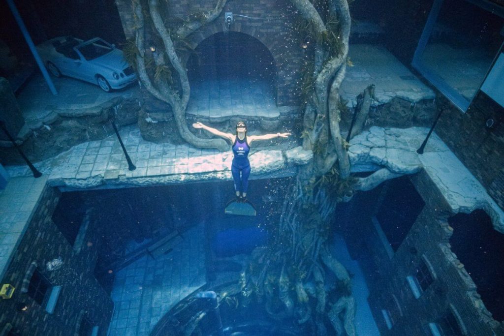 Deep Dive Dubai