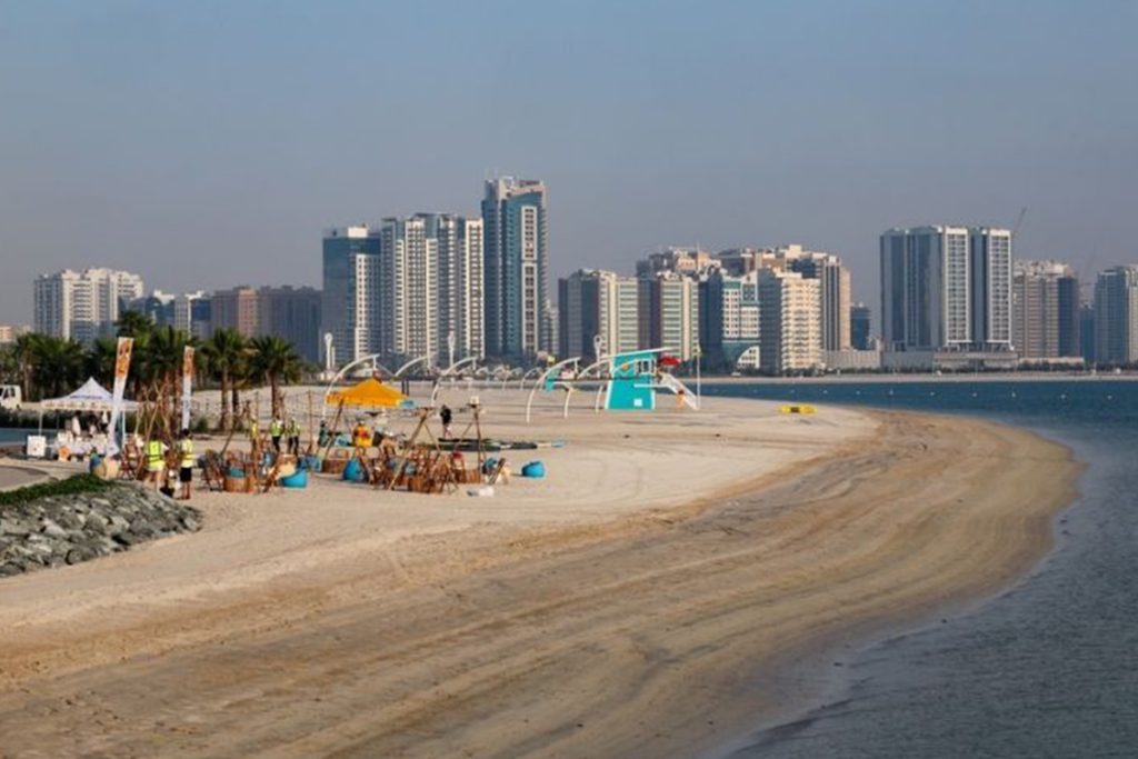 Khor-Al-Mamzar-Beach