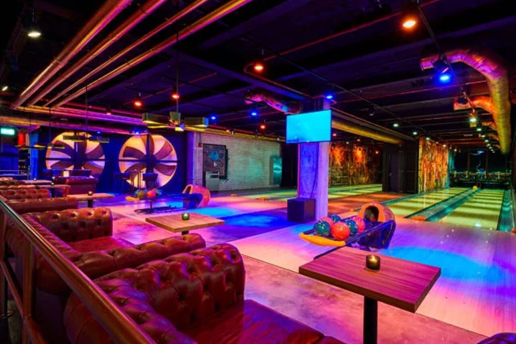 Wavehouse-bowling