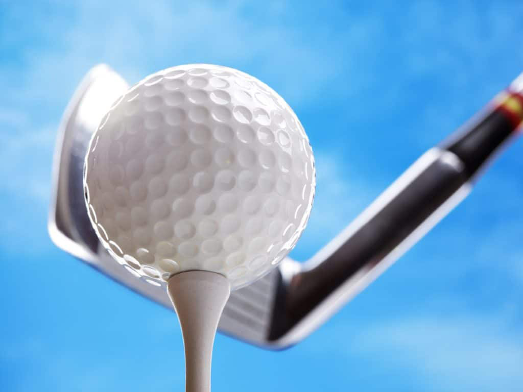 Play-a-budget-round-of-golf